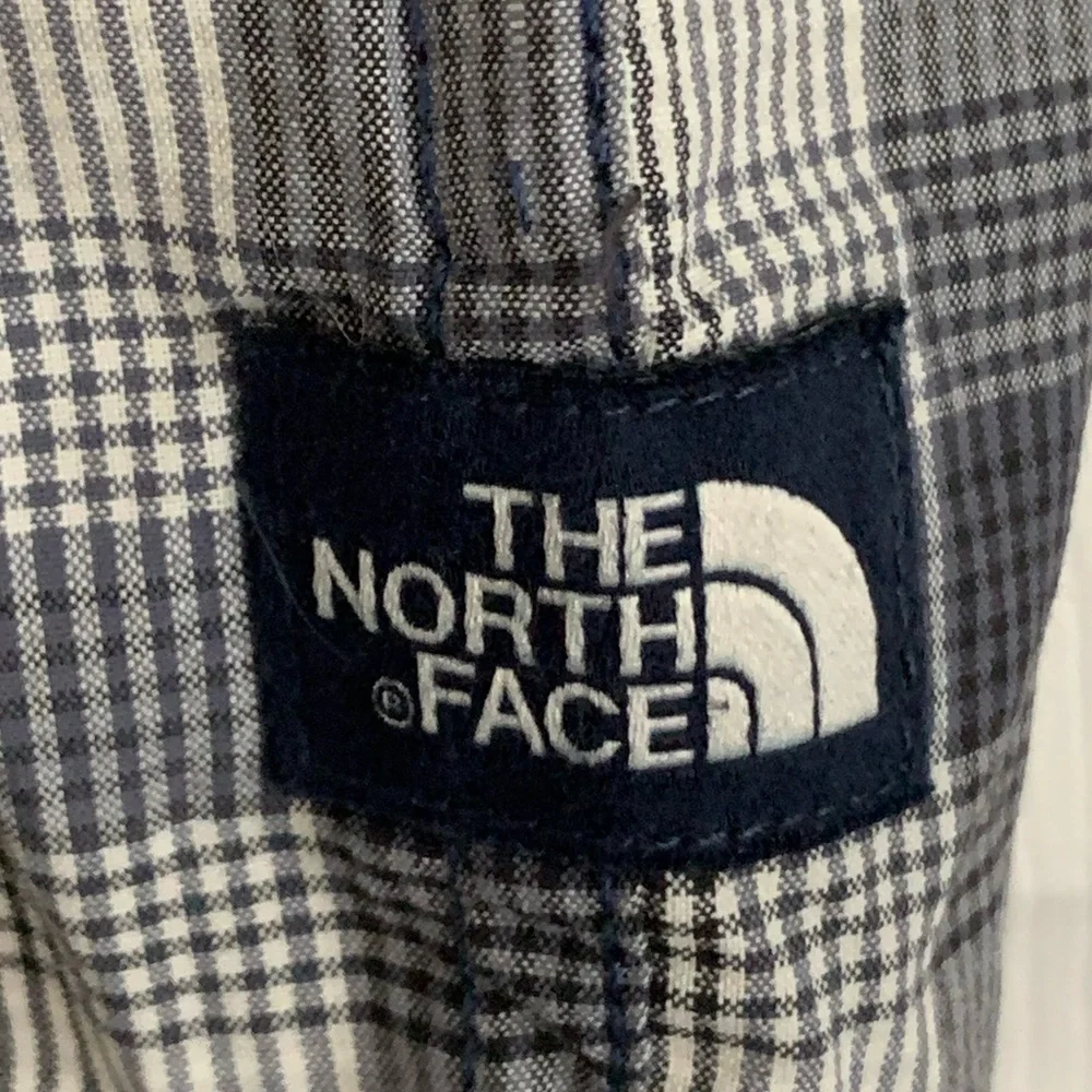 THE NORTH FACE Men’s Gray Blue Cream Plaid Short Sleeve Button Down Shirt